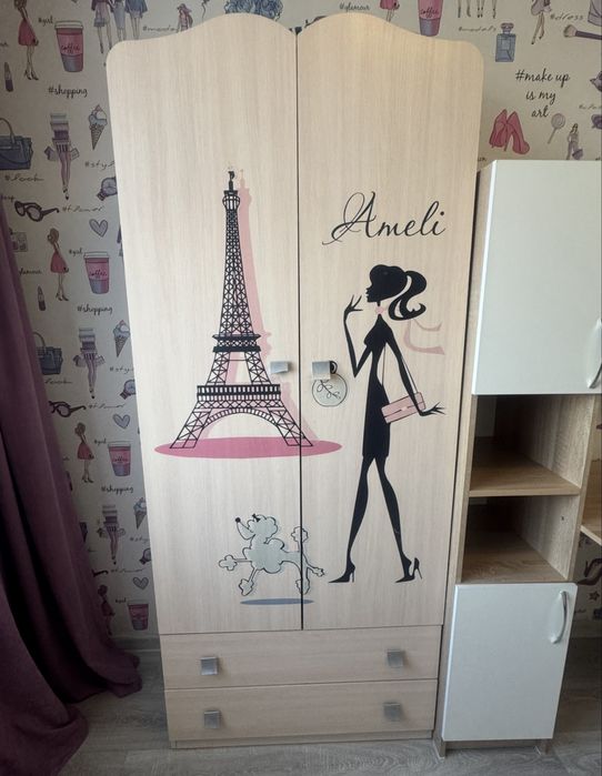 Шифоньер  и кровать