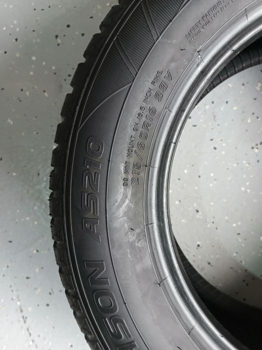 215.60.16 Falken All Season Second-hand