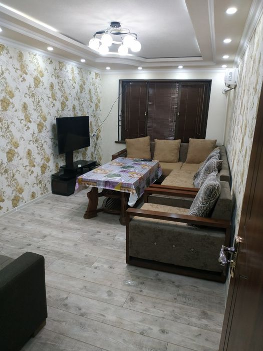 Сдаётся 3 комнатя квартира