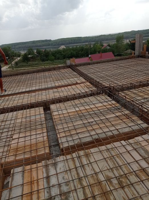 Constructii Finisaje interioare și exterioare,instalii electrice si sa