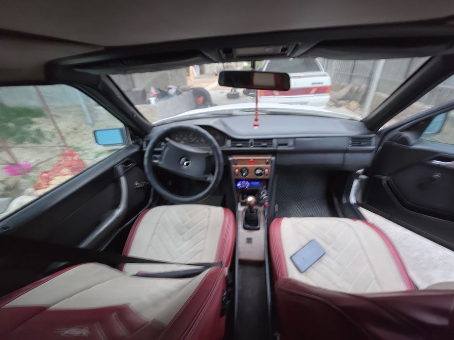 Продам Мерседес w124