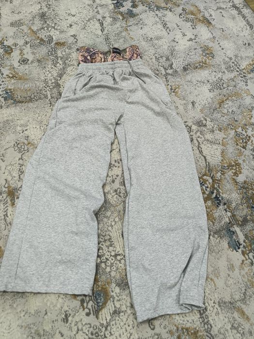 Серые штаны awated