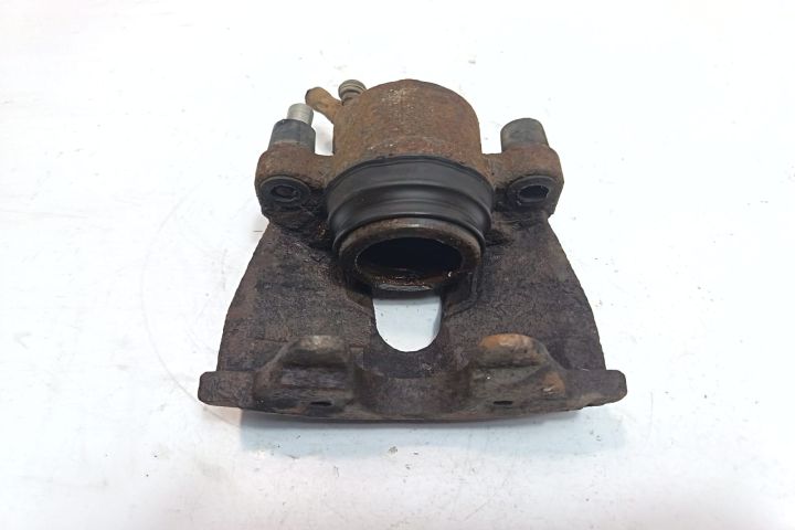 Etrier fata stanga Ford Focus a 2-a generatie