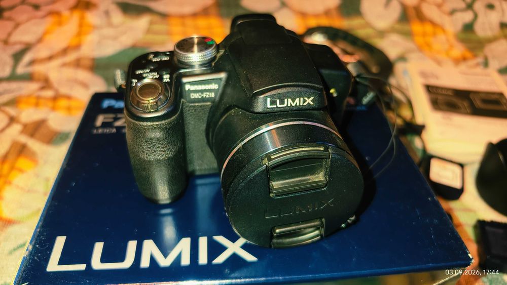 Фотоаппарат Panasonic Lumix DMC-FZ18