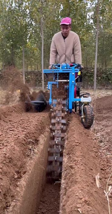 Minni traktr treshteyn kovlash