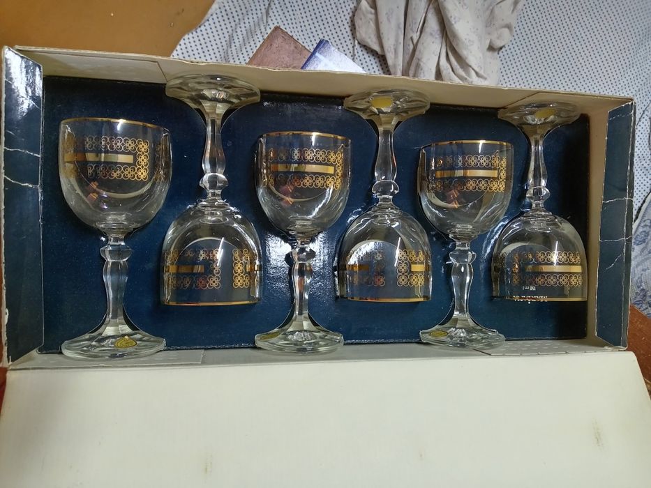 Столовый сервиз бокалы