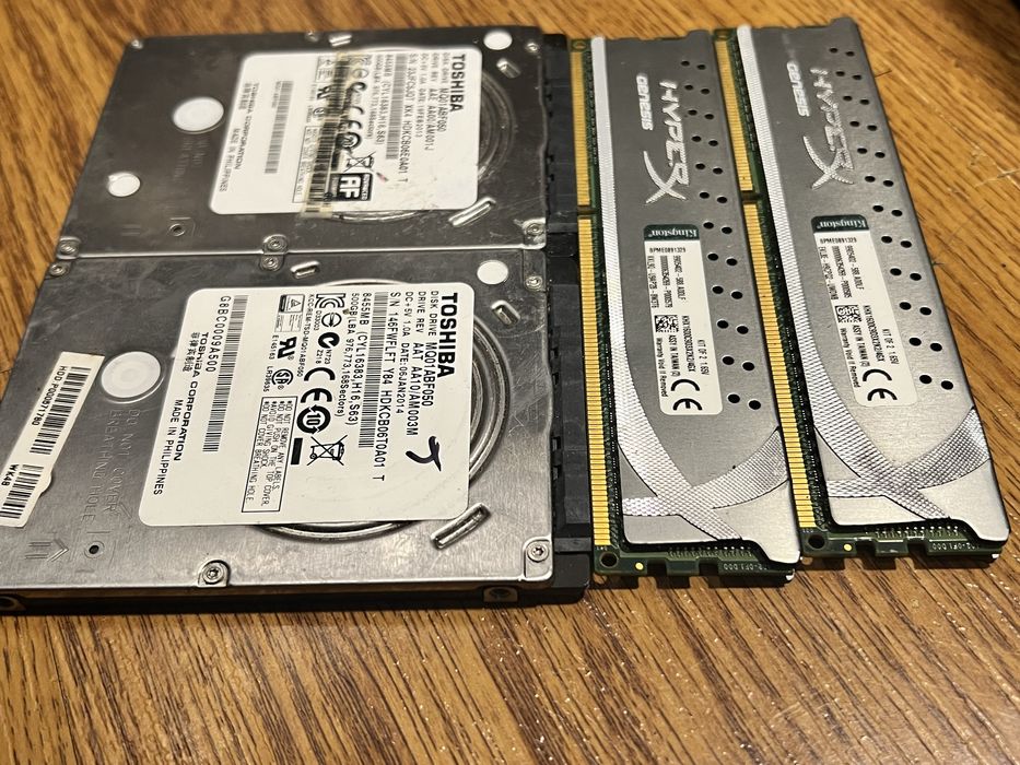 Ssd 120gb Hdd 500x2 gb ram 2gb