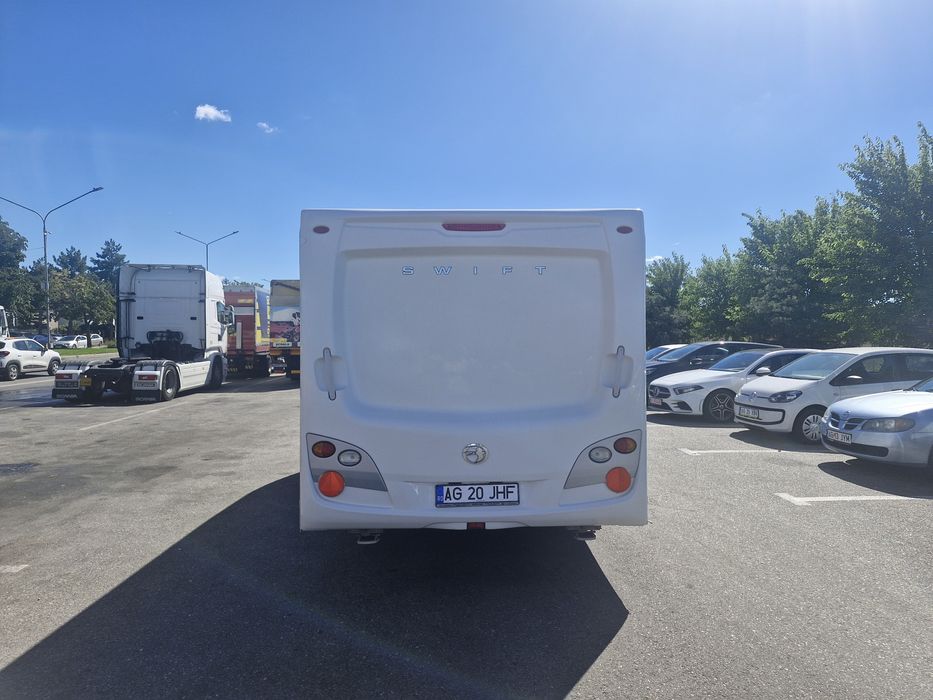 Proprietar în acte vand rulota în stare ireproșabilă  !