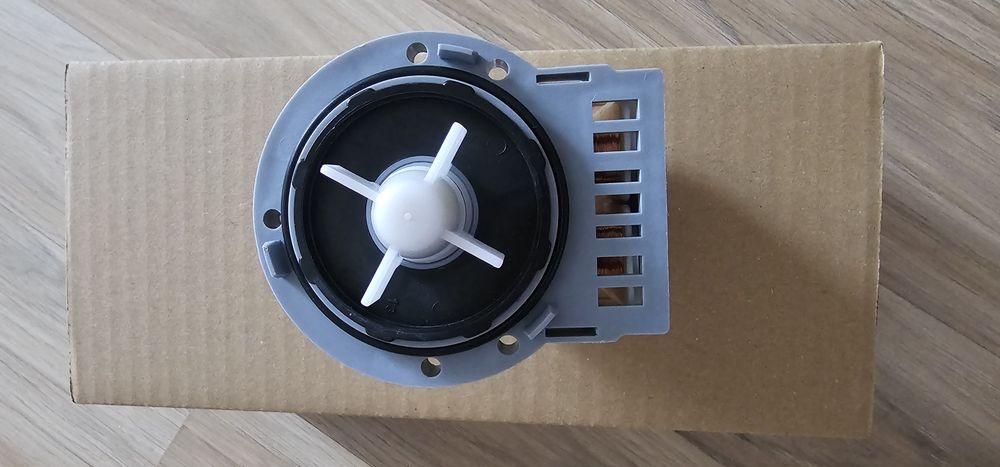 Pompa universala pentru masina de spalat rufe