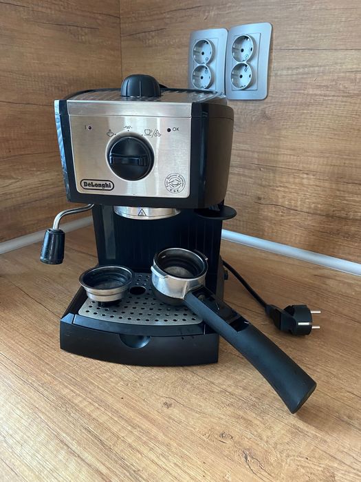 кафемашина Delonghi EC156.B