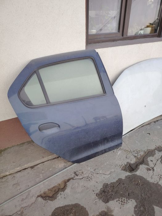 Capotă față Logan 2, far stânga aripă față dreapta ușă spate dreapta