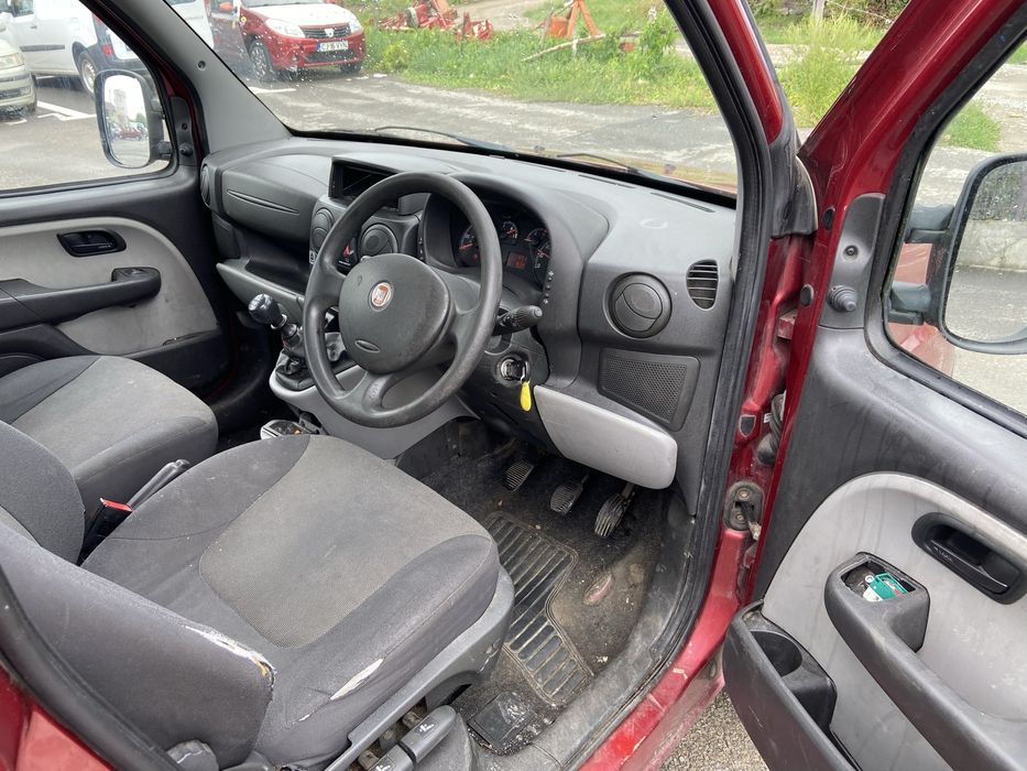 Fiat doblo an 2008  benzina volan dreapta fara acte sau pt dezmembrat