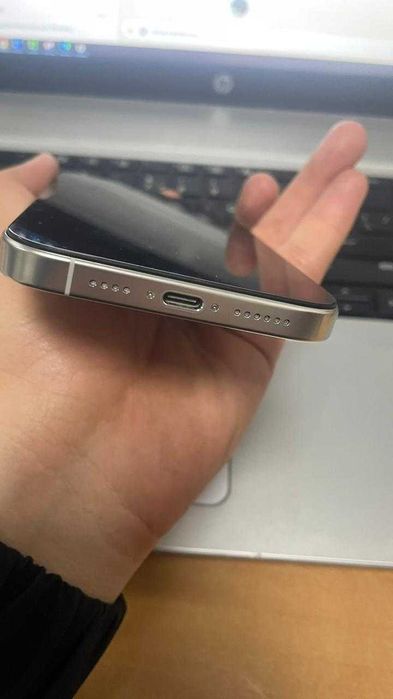 iPhone 16 Pro Max 256GB (Белый)