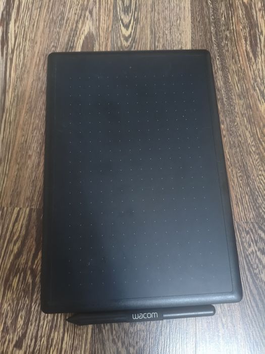 Графический планшет Wacom One Medium CTL-672