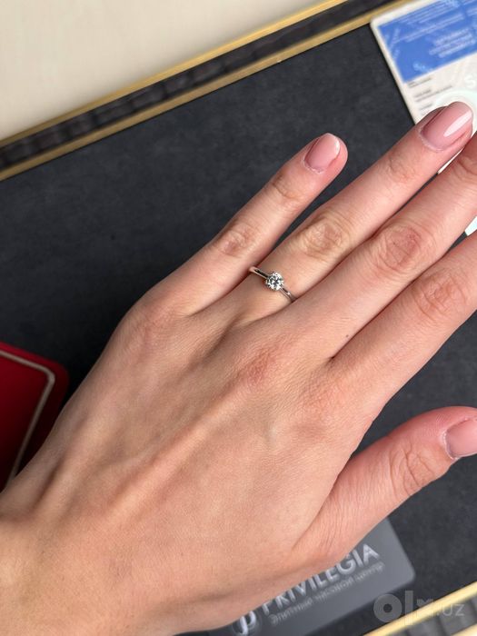 NEW Кольцо c бриллиантом 0,41ct