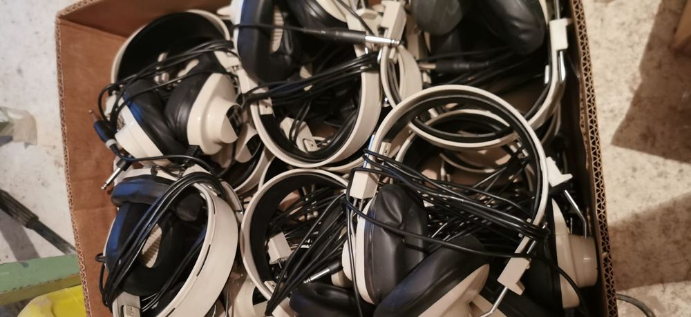 Наушники Califone