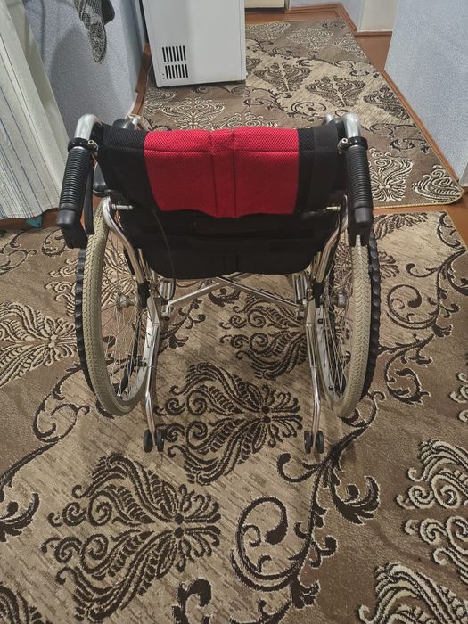 Продается инвалидная коляска