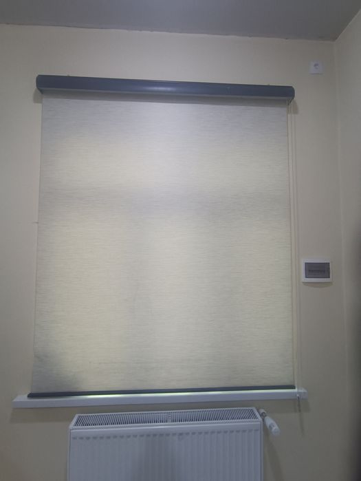 Sifatli Rulonli Jalyuzilar bu (Roll-shtora) - 12 dona
Tavsif:
Jalyuzil