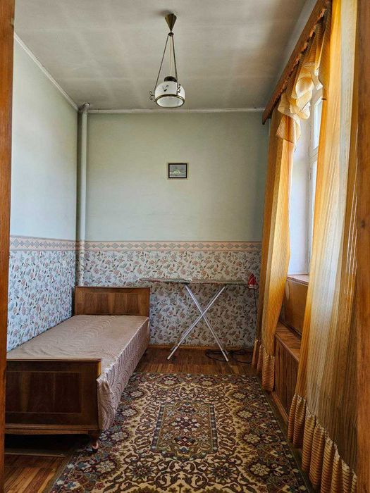 Госпиталь, Мирзо-Улугбекский район, продам 3х уровневый дом, 3 сотки