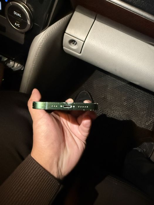 Айфон 13 сатылады