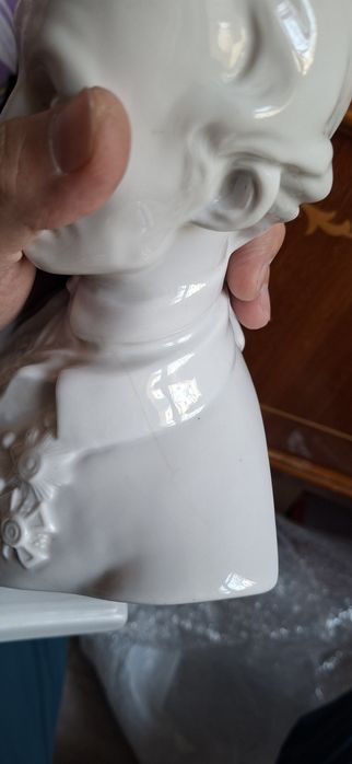 Продам фигурку Суворова