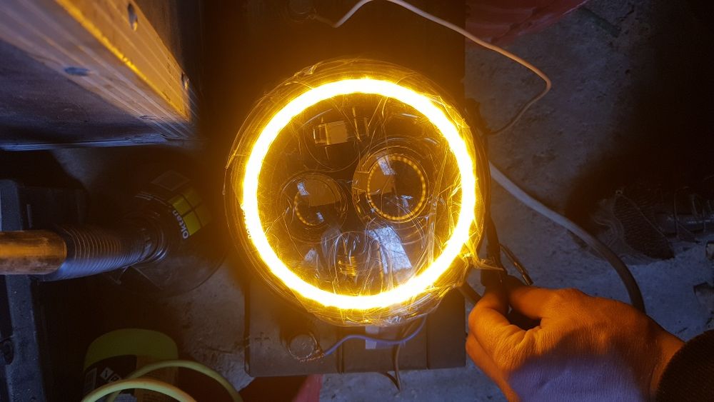 Продам Фары диодные