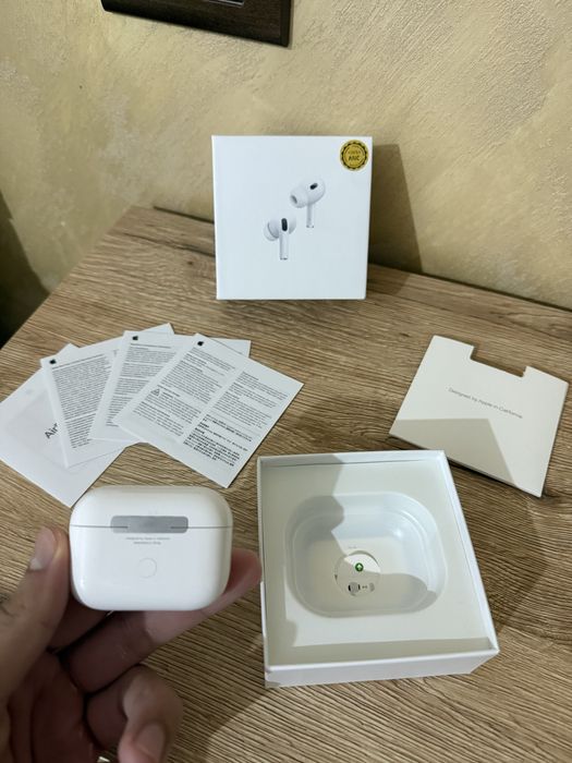 Air Pods Pro 2, cu incarcare magsafe sui noise cancelling
