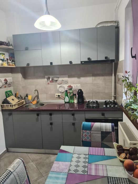 Închiriez apartament 2 camere zona grand arena