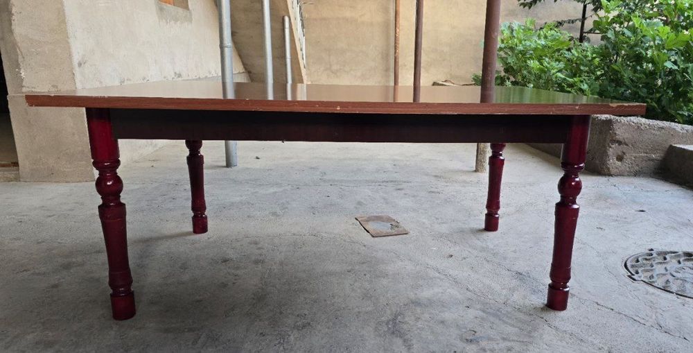 Продаётся стол б/у