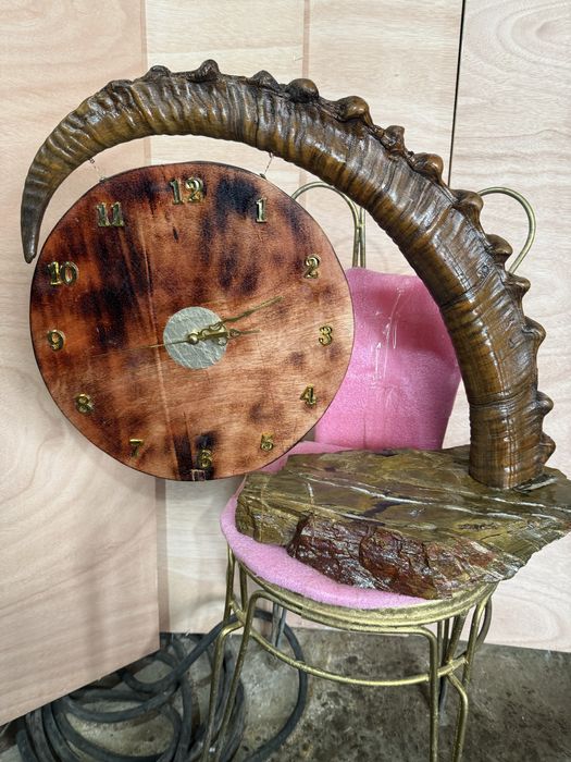 Настольные часы ручной работы