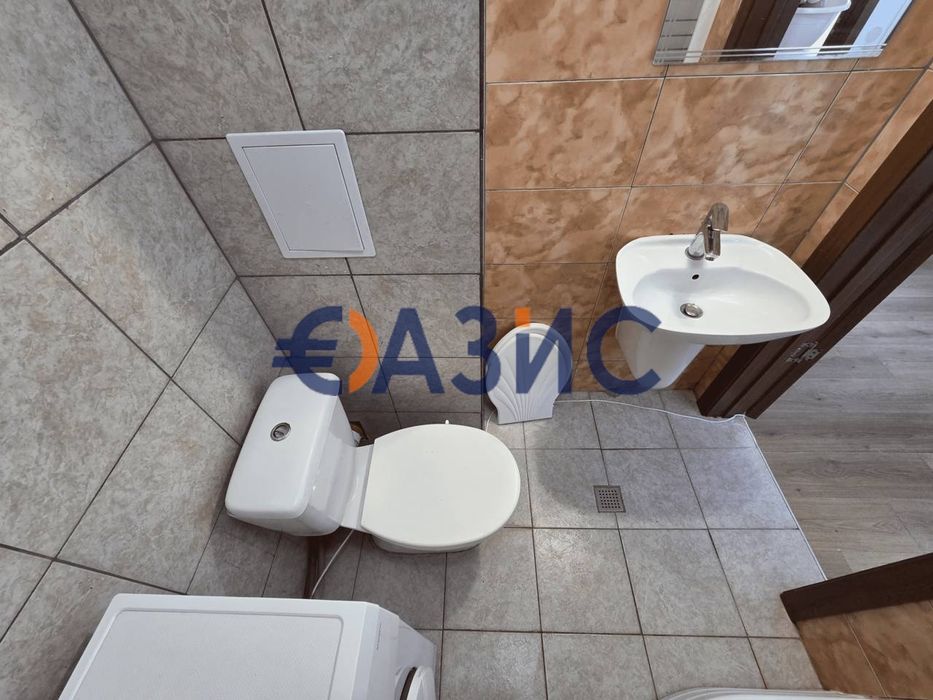 Продава се Двустаен апартамент в к.к. Слънчев бряг - 51 кв.м за 1177 €/кв.м - Снимка #10