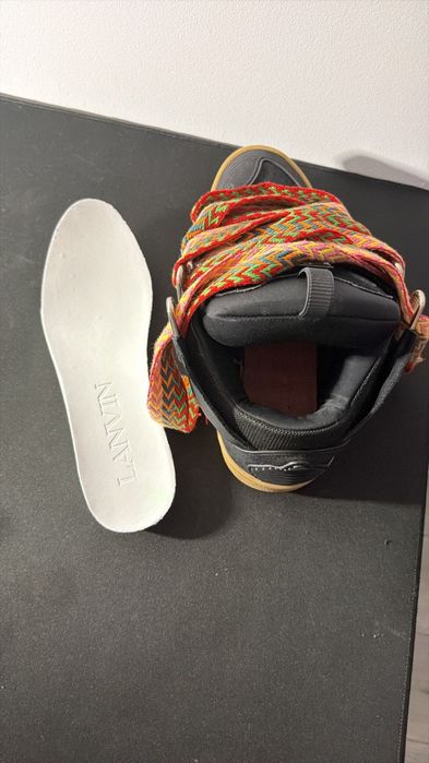 Lanvin curb negrii