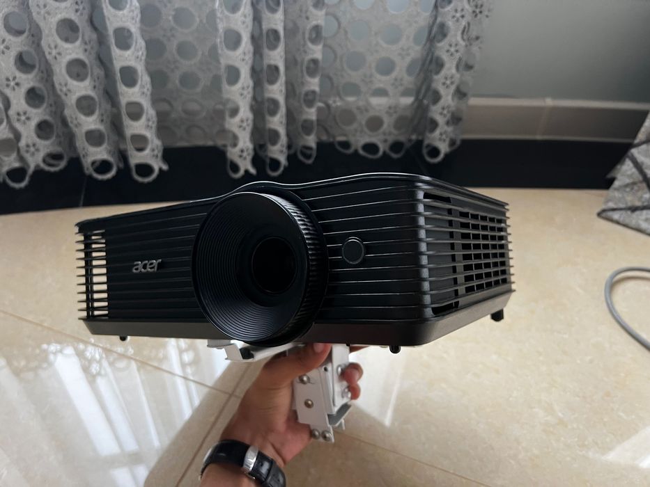 Продаётся проектор Acer X1128H / Proyektor Acer X1128H sotiladi