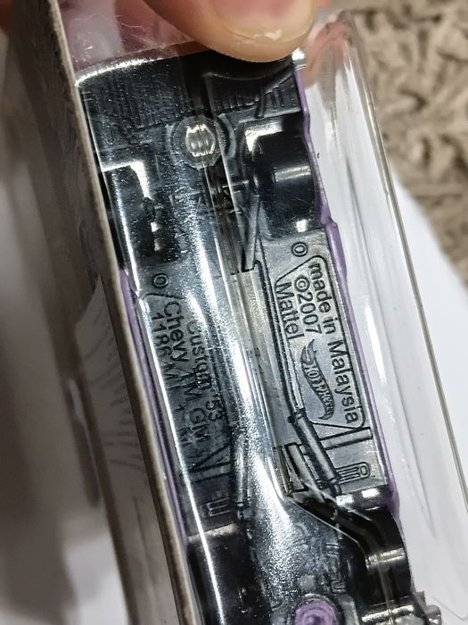 Продаю hot wheels《custom '53 Chevy》TH (treasure hunt)