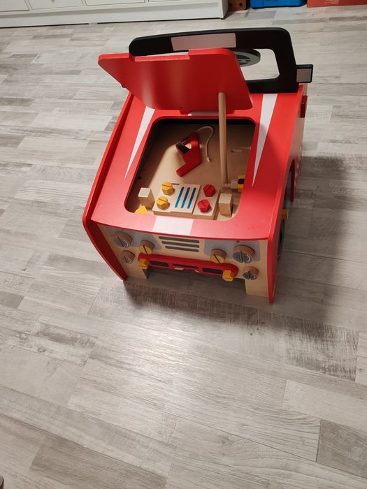 Mașina din lemn+ set mașini