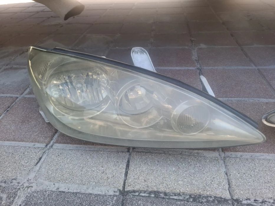 Продам  фары  TOYOTA CAMRI 35