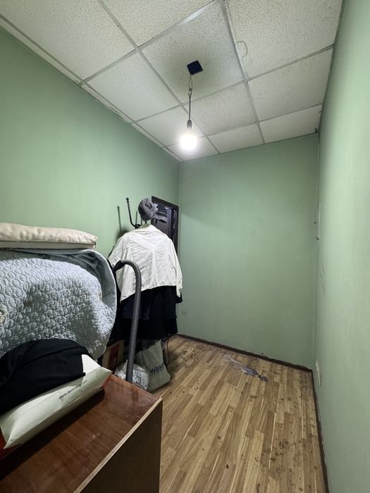 Срочно. Свое нежилое помещение. Вдоль дороги Амир Темур. Шахристан.