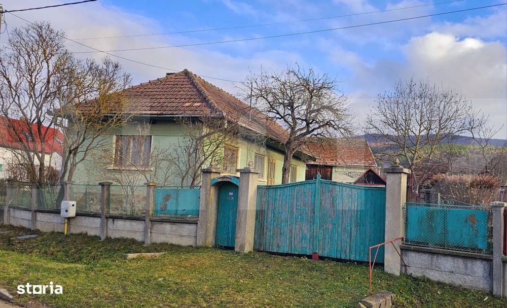 Casa de caramida in Bicfalau