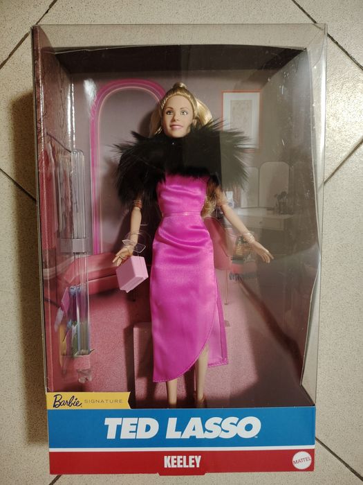 Кукла Barbie- нова