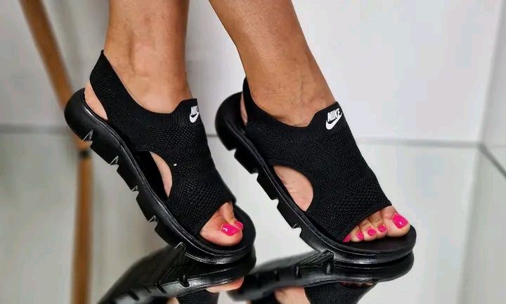 Дамски сандали Nike