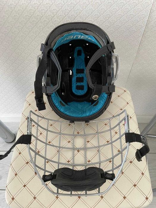 Хоккейный шлем BAUER