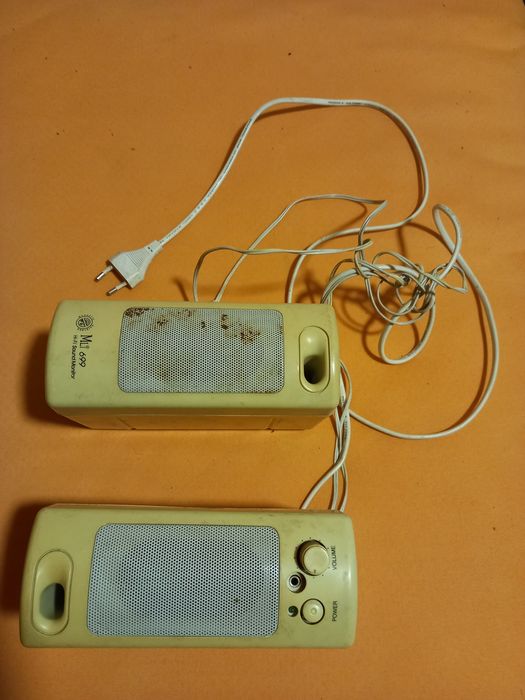 Orice  la 20 lei bucata