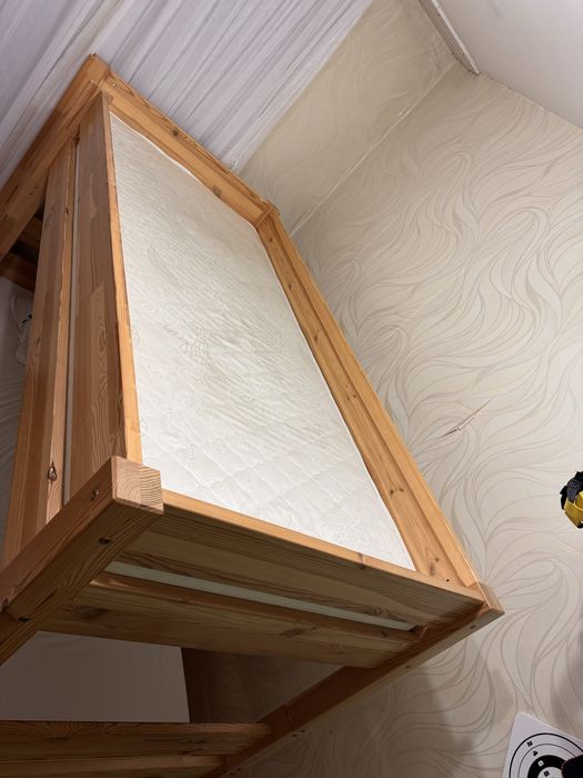 Кровать двухъярусная 210/153/100