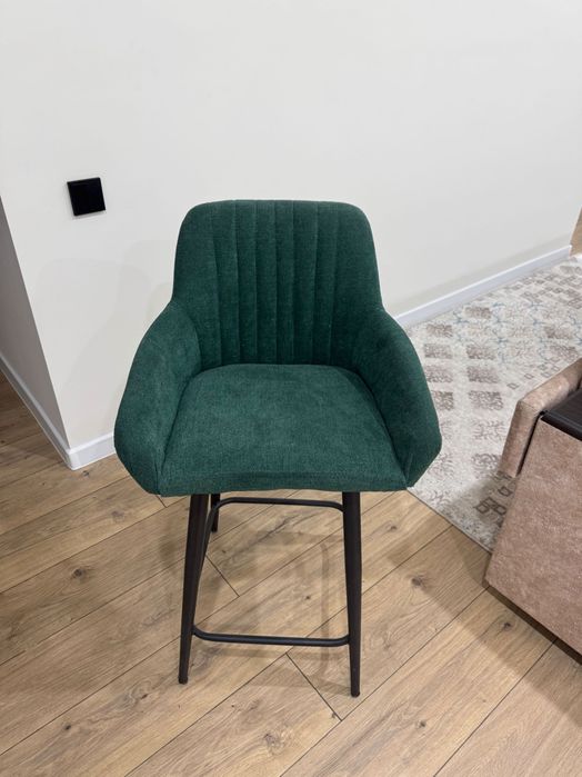 Барный стул в хорошем состоянии