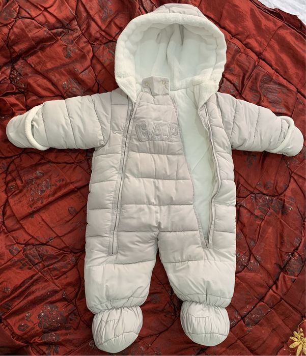 Продам  комбинезоны