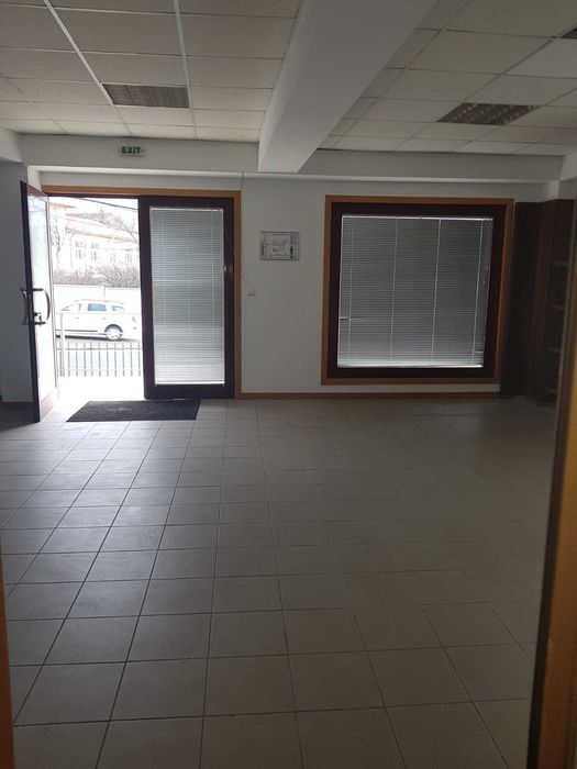 spatiu comercial de inchiriat