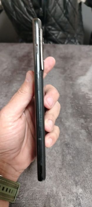 OnePlus 10 Pro продам