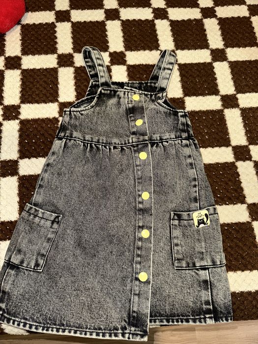 Продам сарафан на рост 110/116