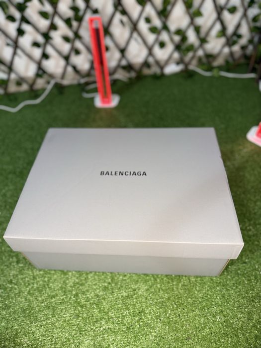 Balenciaga Track cu Led