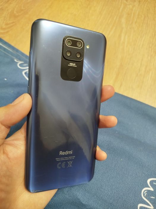 Продам Редми нот 9 и термосумку яндекс